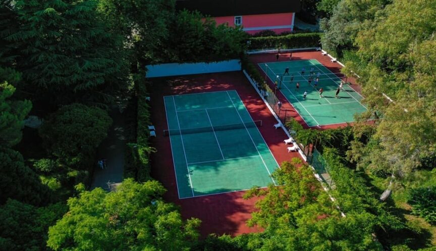 Спортивные площадки